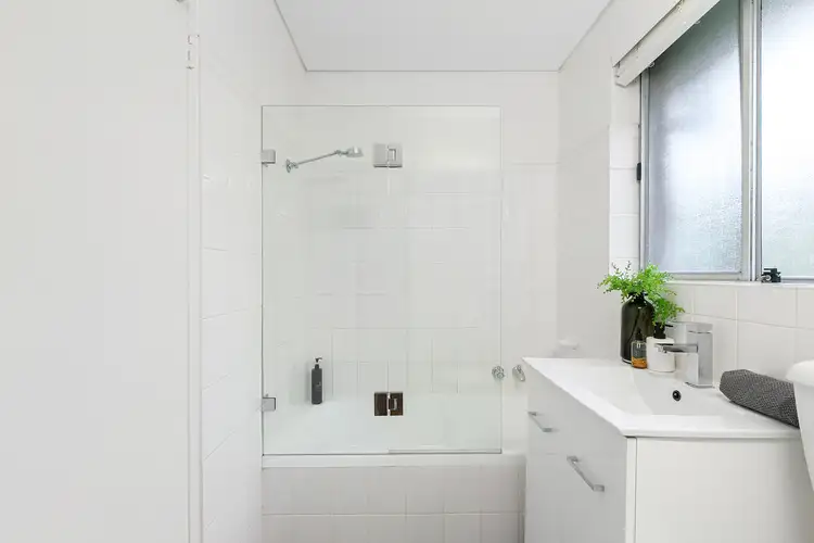 Sixth view of Homely apartment listing, 5/30 Huntington Street, Crows Nest NSW 2065