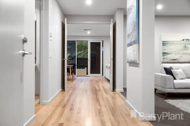 Fifth view of Homely house listing, 7 Lakewood Court, Macleod VIC 3085