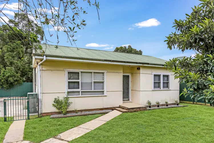 100 Ballandella Road, Toongabbie NSW 2146