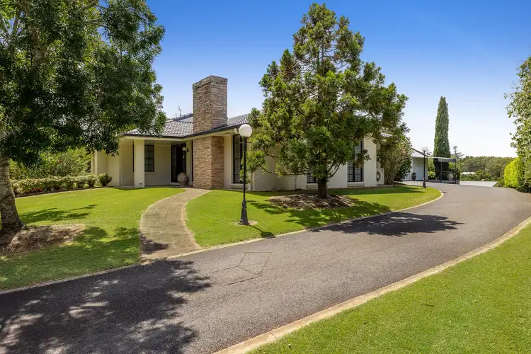 6 Golf Course Drive, Middle Ridge QLD 4350