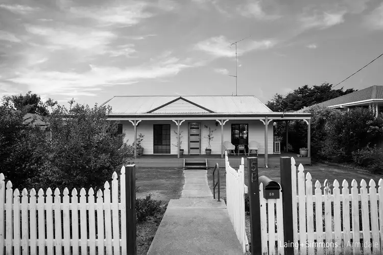 58 Maitland Street, Uralla NSW 2358