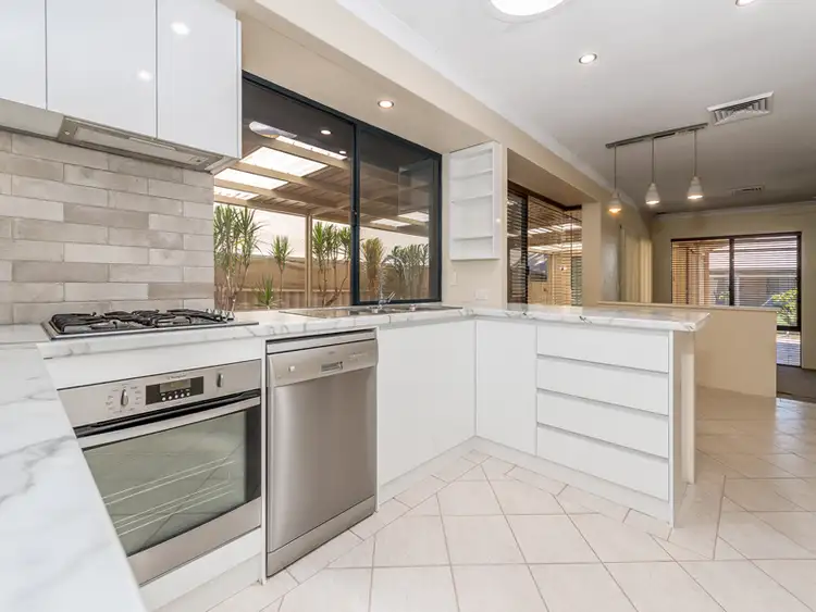 Seventh view of Homely house listing, 9 Barnfield Court, Seville Grove WA 6112