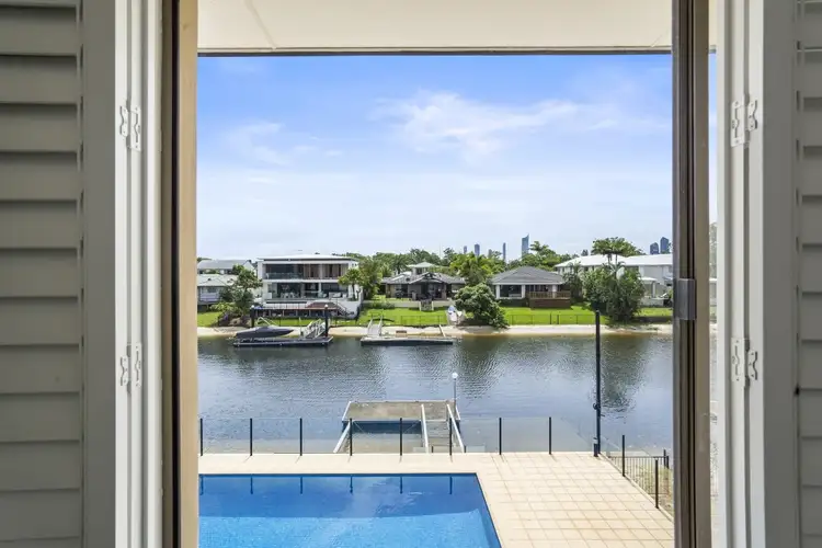 7 Delungra Street, Broadbeach Waters QLD 4218