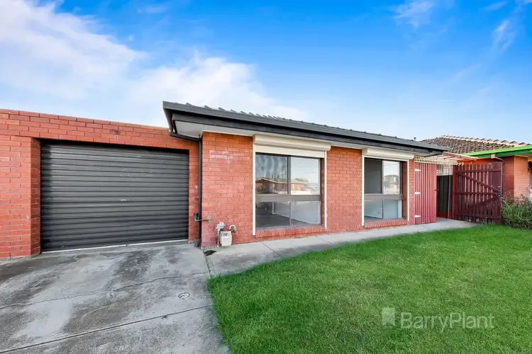 Main view of Homely unit listing, 2/7-9 Disraeli Street, St Albans VIC 3021