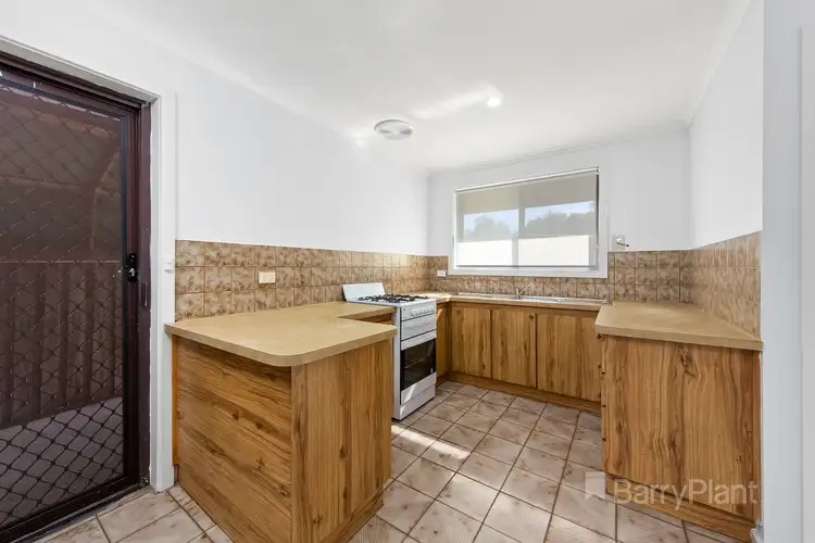 Third view of Homely unit listing, 2/7-9 Disraeli Street, St Albans VIC 3021