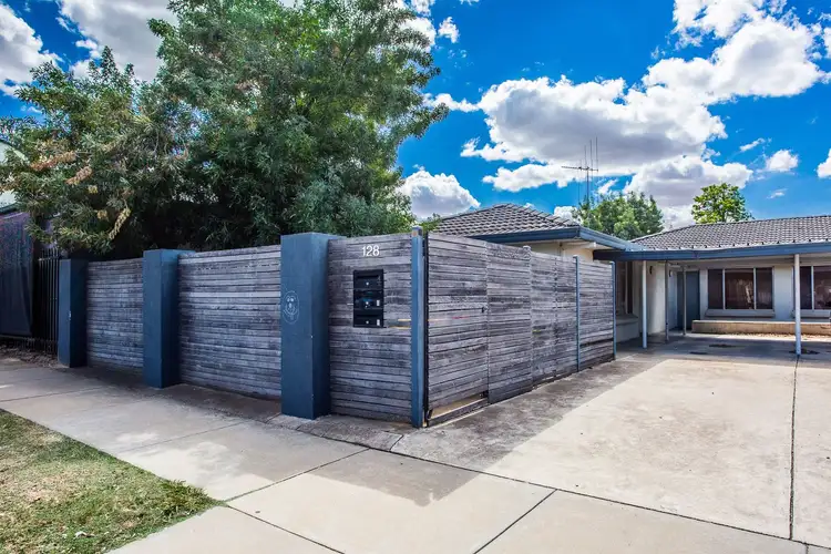 6/126 Pakenham Street