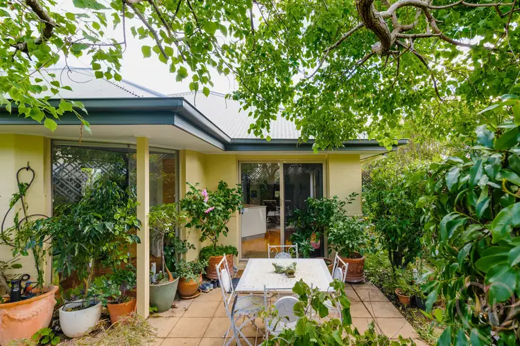 26b Rutherford Crescent, Ainslie ACT 2602