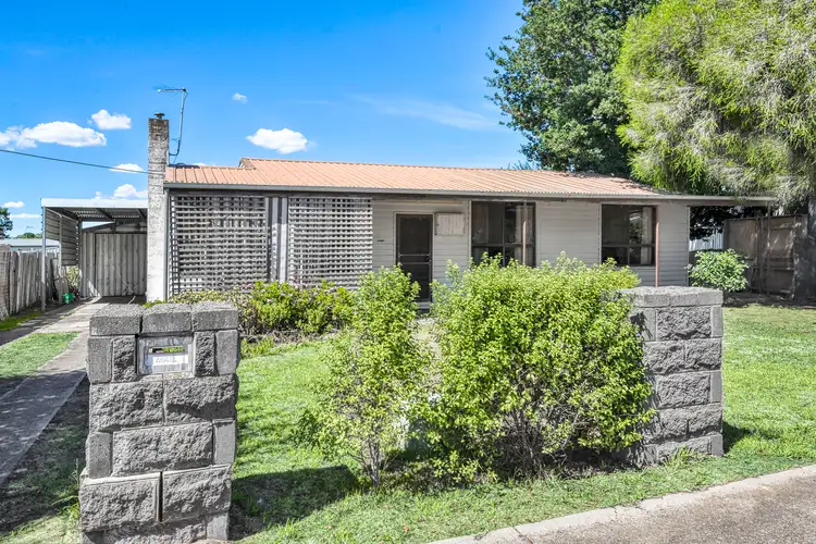 1 Steven Crescent