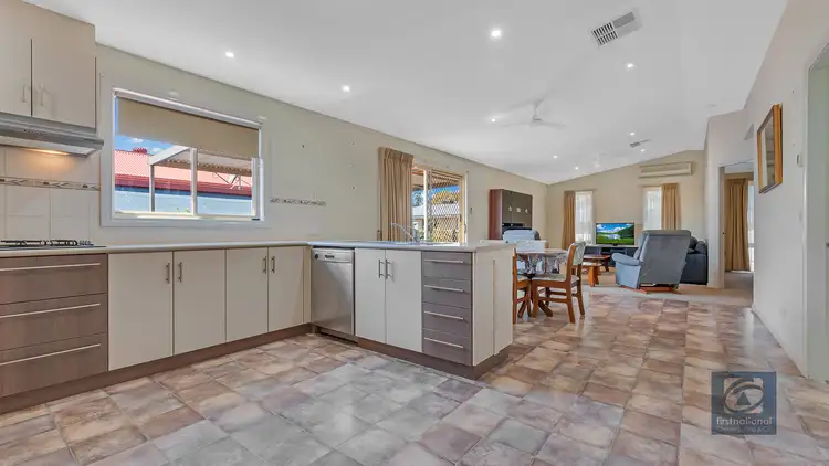 Fifth view of Homely house listing, 5 Cygnet Court, Moama NSW 2731