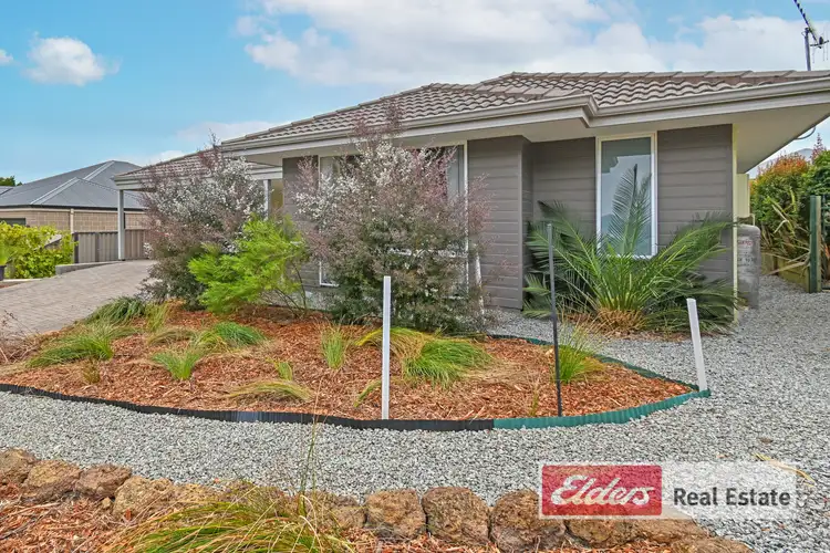 Main view of Homely house listing, 32 Greyhound Circle, Gledhow WA 6330