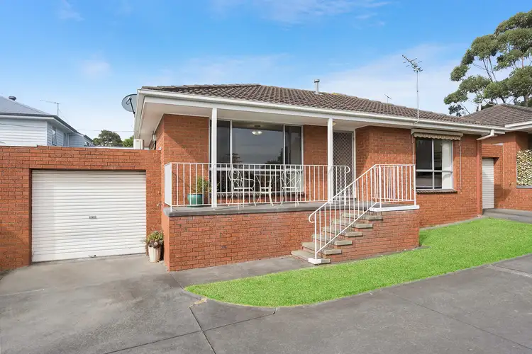 Main view of Homely unit listing, 2/15 Bostock Avenue, Manifold Heights VIC 3218