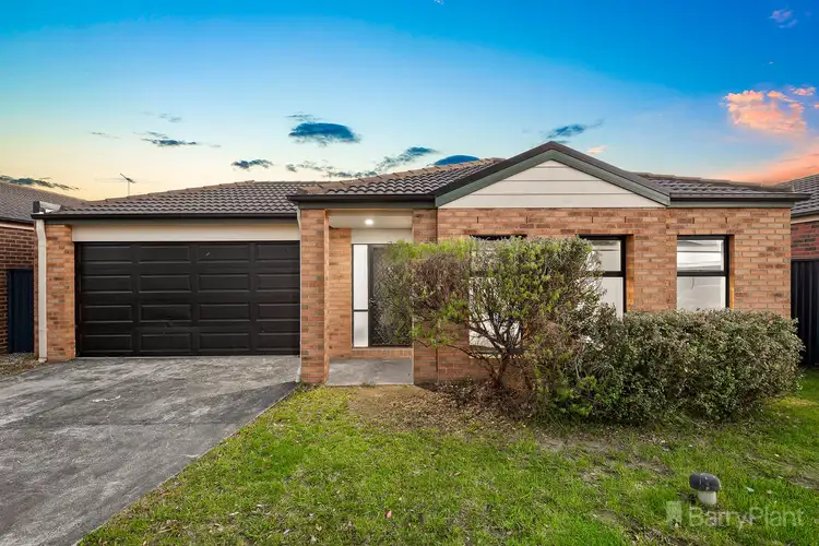 Second view of Homely house listing, 16 Kingsdale Crescent, Pakenham VIC 3810