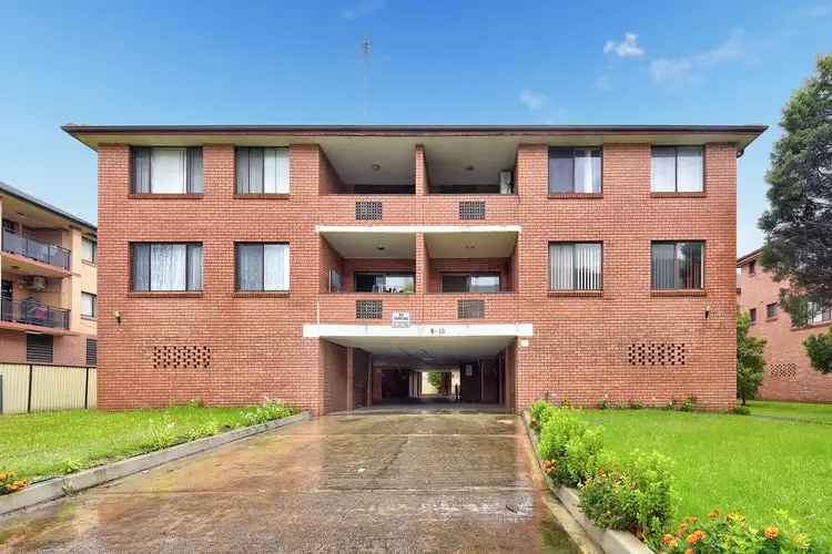 6/8-10 Treves Street, Merrylands NSW 2160