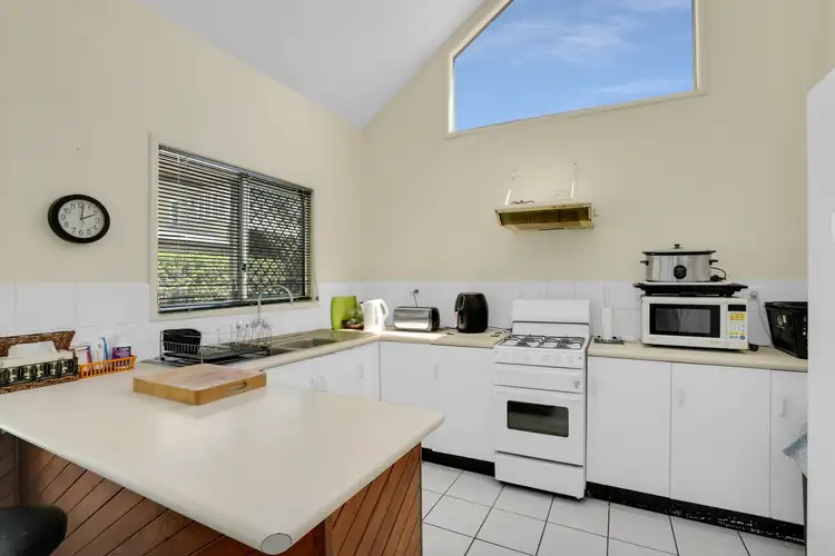 Fourth view of Homely villa listing, 2/18 Barrett Street, Bungalow QLD 4870