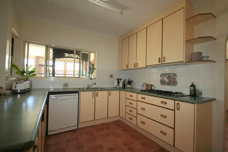 Second view of Homely house listing, 5 Kurrajong Close, Emerald QLD 4720