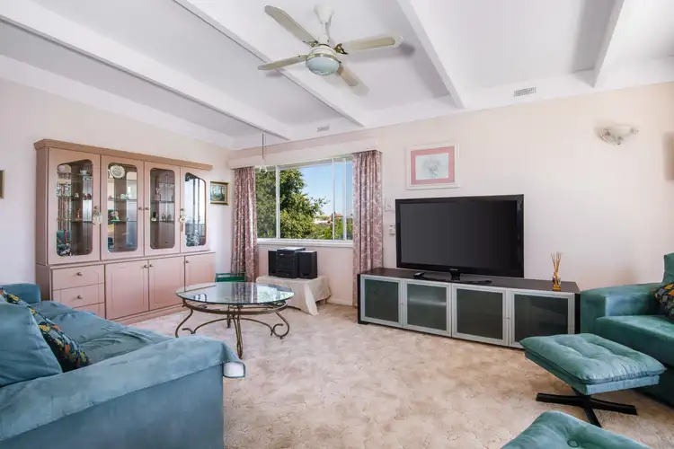 Fifth view of Homely house listing, 6 Robin Avenue, Portarlington VIC 3223