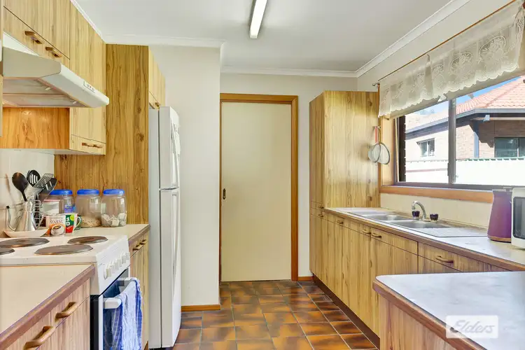 Second view of Homely unit listing, 2/13 Chifley Street, Wodonga VIC 3690