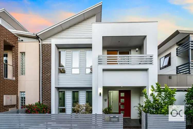 15 Lochiel Parkway