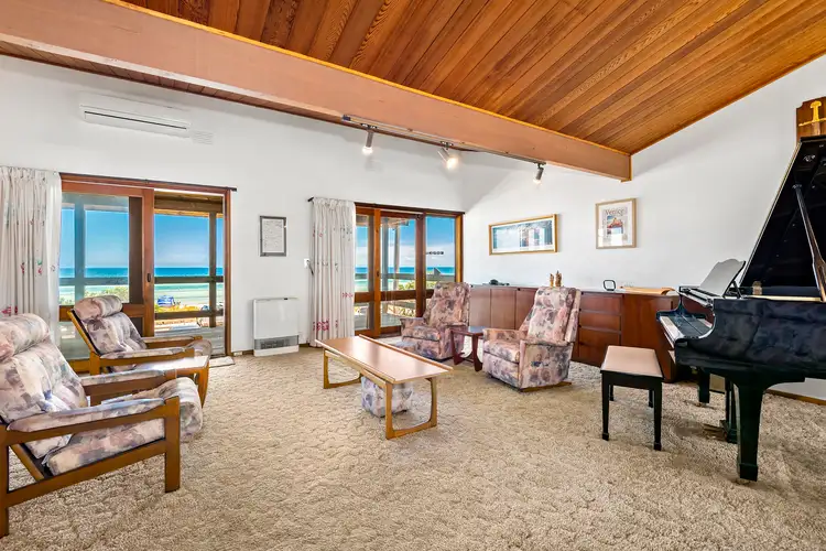 15 Williams Grove, Bonbeach VIC 3196