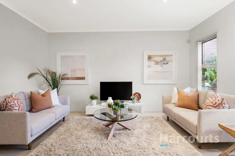 Main view of Homely unit listing, 3/19-27 Moore Road, Vermont VIC 3133