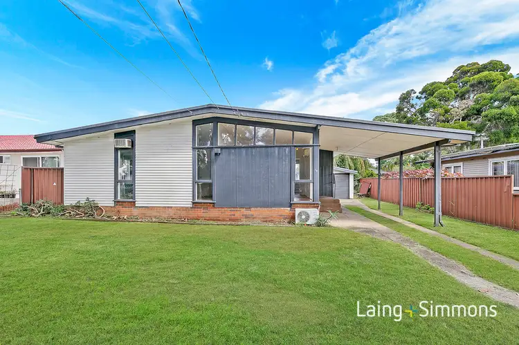 18 Manila Road, Lethbridge Park NSW 2770