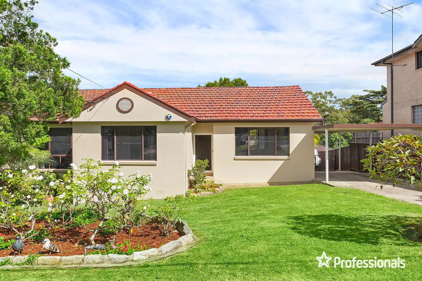 Main view of Homely house listing, 2 Drysdale Avenue, Picnic Point NSW 2213