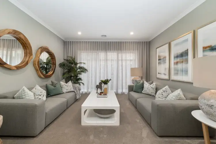 Fifth view of Homely house listing, 8 Mamic Boulevard, Fraser Rise VIC 3336