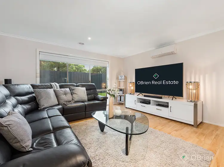 Fourth view of Homely house listing, 8 Thomas Place, Carrum Downs VIC 3201