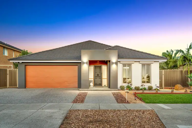 13 Acland Street