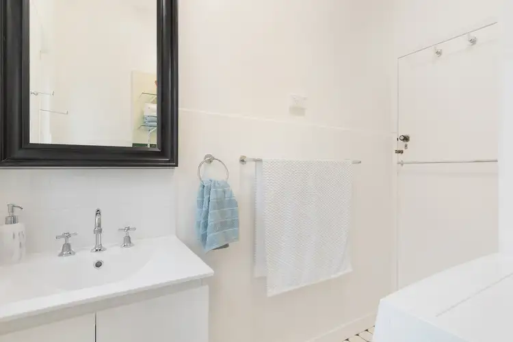 Sixth view of Homely apartment listing, 4/13 Carr Street, Waverton NSW 2060