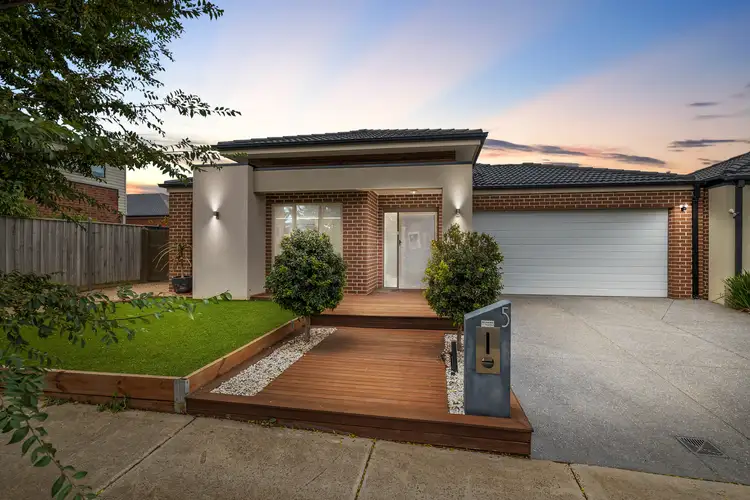 5 Somers Street, Fraser Rise VIC 3336