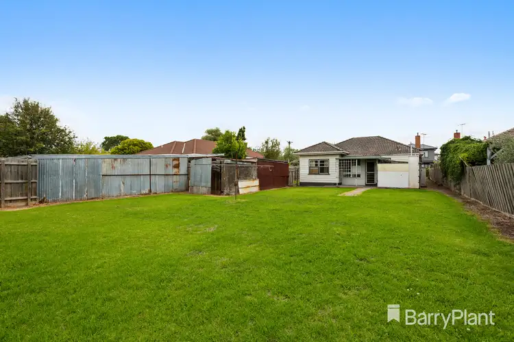 42 Ormond Road, Clayton VIC 3168