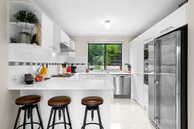 Second view of Homely house listing, 4 Redcherry Court, Pakenham VIC 3810