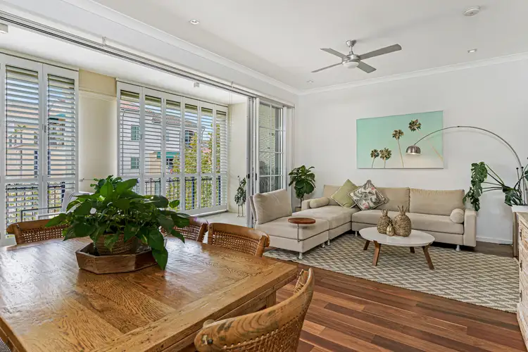 1033/3029 The Boulevard, Carrara QLD 4211