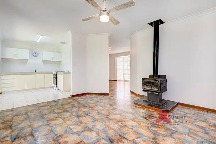 Fourth view of Homely house listing, 2 Catalina Court, Binningup WA 6233