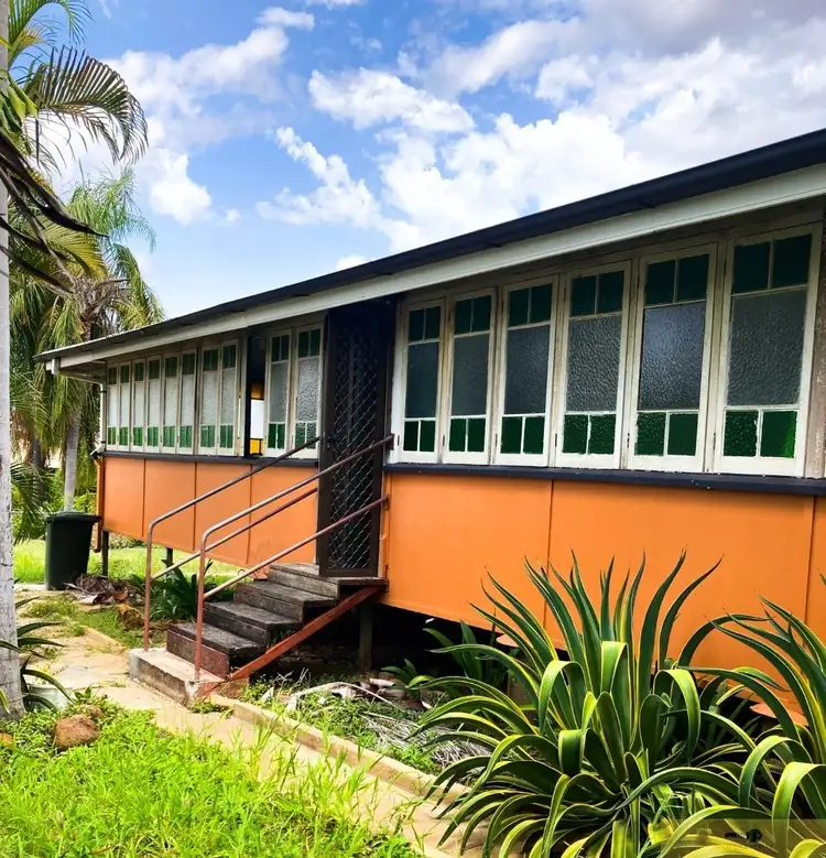 9 Aland Street, Charters Towers City QLD 4820