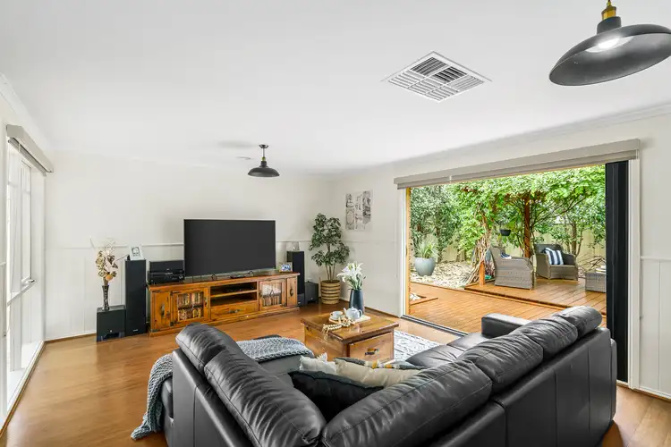 Sixth view of Homely house listing, 5 Paisley Court, Werribee VIC 3030