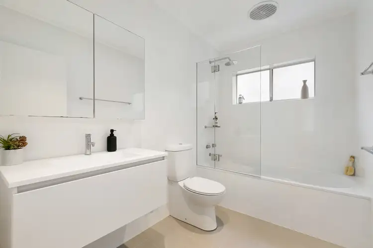 Sixth view of Homely house listing, 18 Sugarloaf Crescent, Castlecrag NSW 2068