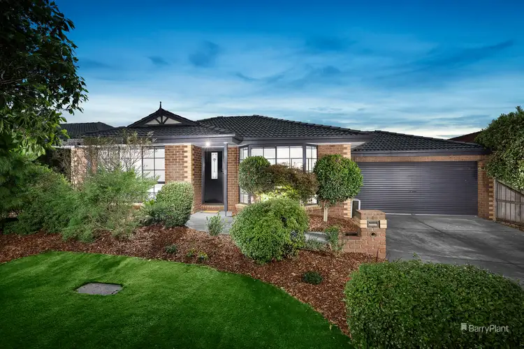 4 Bentley Way, Mill Park VIC 3082