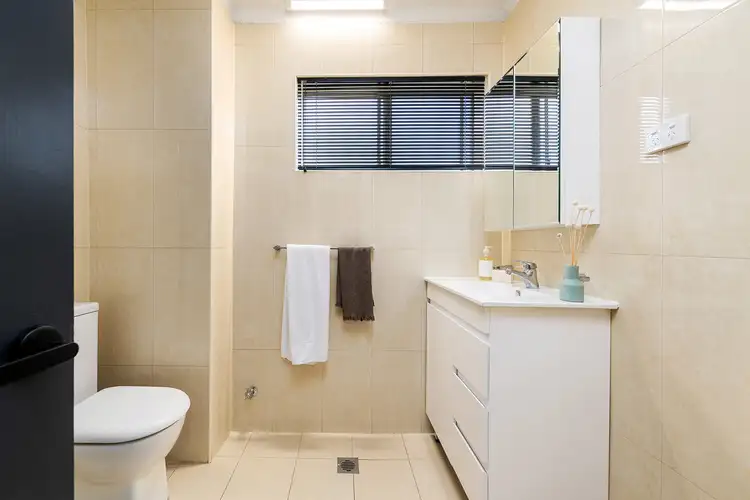 Sixth view of Homely unit listing, 10/12 Barber Avenue, Eastlakes NSW 2018