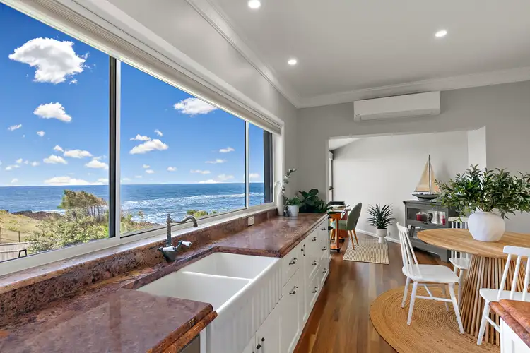 52 Elanora Road, Kiama Heights NSW 2533
