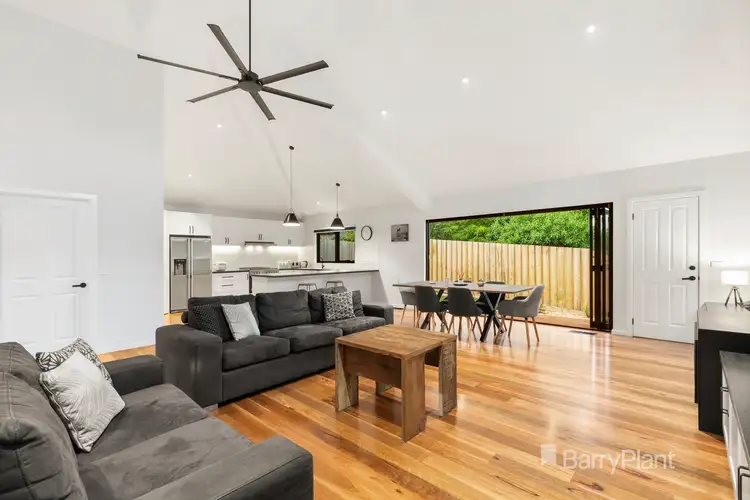 Fourth view of Homely house listing, 2/33 Walnut Drive, Kilsyth VIC 3137