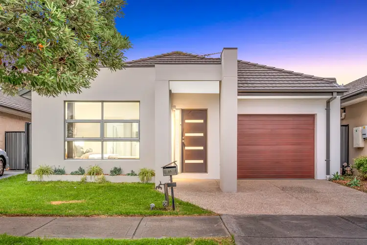 Main view of Homely house listing, 15 Waterbird Link, Craigieburn VIC 3064
