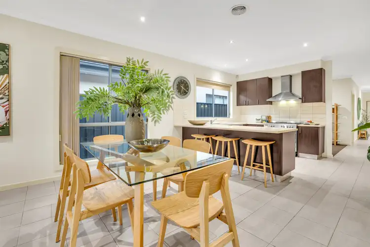 Fifth view of Homely house listing, 15 Waterbird Link, Craigieburn VIC 3064