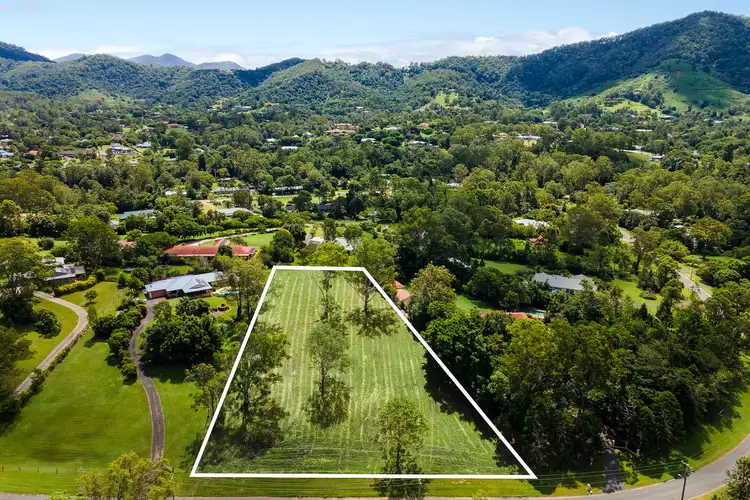 7 Greenwood Crescent, Samford Valley QLD 4520