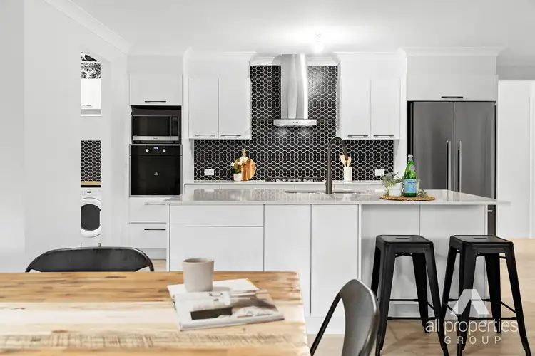 Second view of Homely house listing, 4 Bridgewater Close, Drewvale QLD 4116