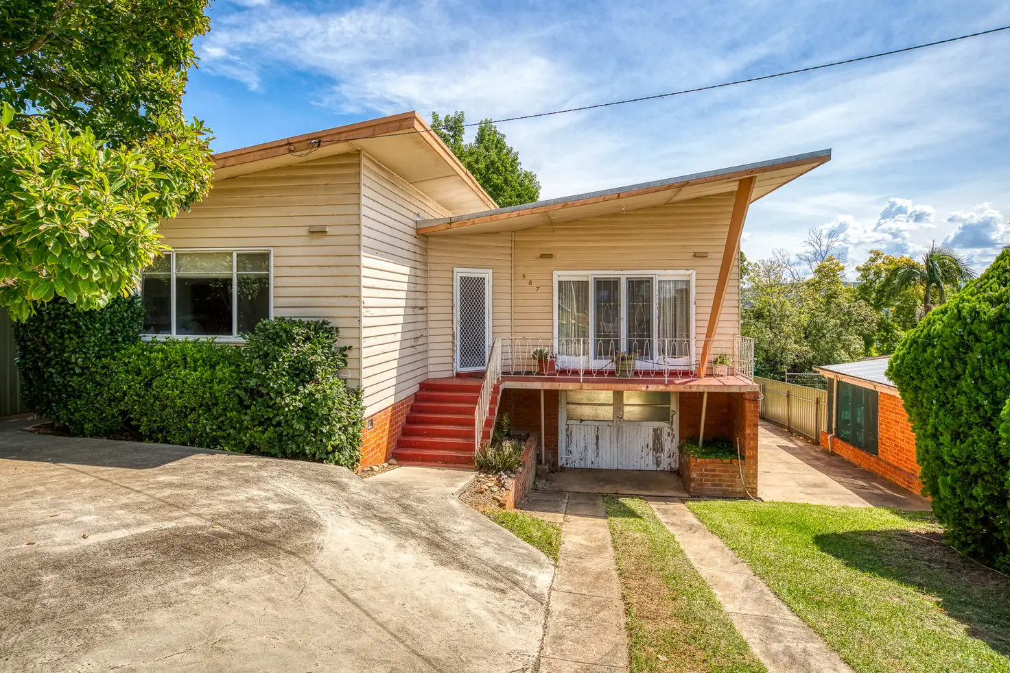 Main view of Homely house listing, 587 Whinray Crescent, East Albury NSW 2640