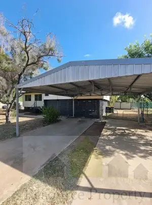 26 Wattle Street, Blackwater QLD 4717
