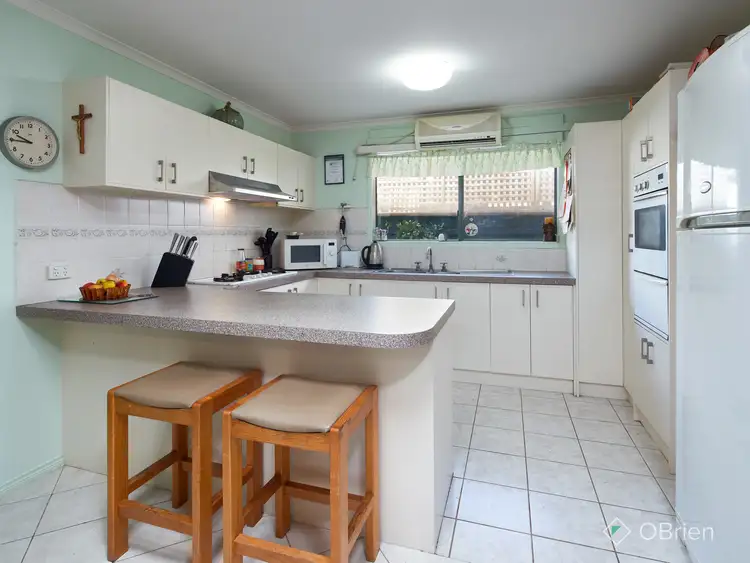 Fourth view of Homely house listing, 8 Polaris Court, Carrum Downs VIC 3201