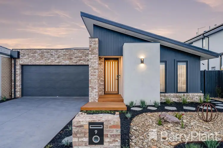 9 Fletcher Drive, Armstrong Creek VIC 3217
